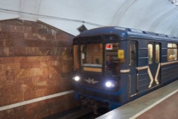 В Новый год харьковское метро будет работать до трех утра