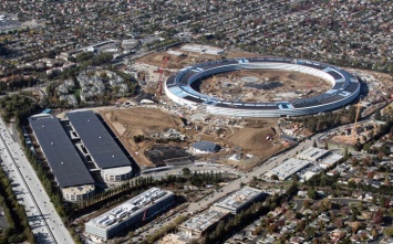Apple опубликовала первые фотографии интерьера нового «космического офиса»