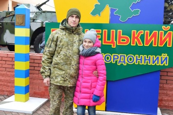 Школьный "десант" высадился в управлении Донецкого отряда