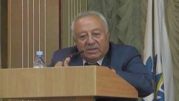 Азербайджанский депутат нашел выход из кризиса - народу надо меньше есть
