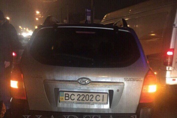 Докатался: во Львове пьяный работник городского совета устроил ДТП