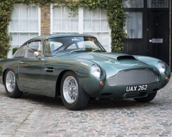 Aston Martin возрождает классическую гоночную модель DB4 GT