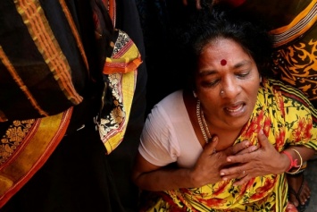 От скорби по министру умерли почти 300 индийцев