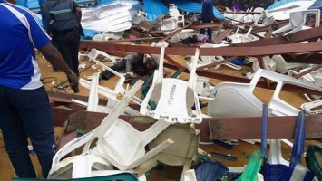 Молитва СНиПы не заменит: рухнувшая крыша церкви убила 60 человек