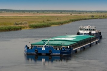 "Нибулон" установил масштабный рекорд перевозки грузов по реке