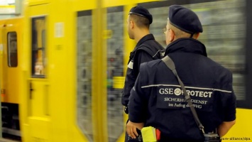 Полиция Берлина задержала участника резонансного нападения на девушку в метро