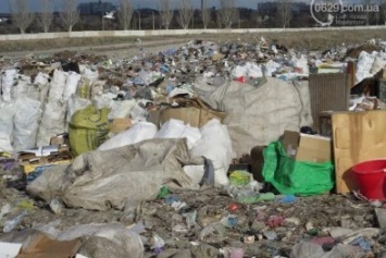 В Мариуполе опасные бытовые отходы попадают на городской полигон (ФОТО)