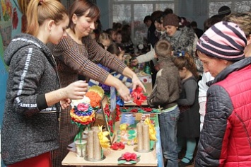 В Новопетровской школе прошла ярмарка ко дню Святого Николая
