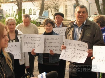 Раду просят вернуть декоммунизированному поселку в Запорожской области советское название