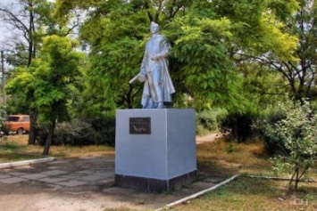 Памятник «Героям Великой Отечественной войны» в Геническе перенесут