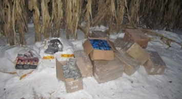 На границе Сумщины обнаружили автозапчасти и товары народного потребления (+фото)