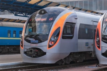 Цены билетов на скоростной поезд Киев-Перемышль оказались невысокими