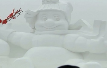В Китае построили снеговика высотой 34 метра
