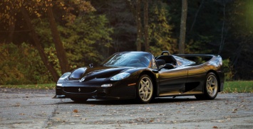 Редкий Ferrari F50 черного цвета оценивается в 3 миллиона долларов