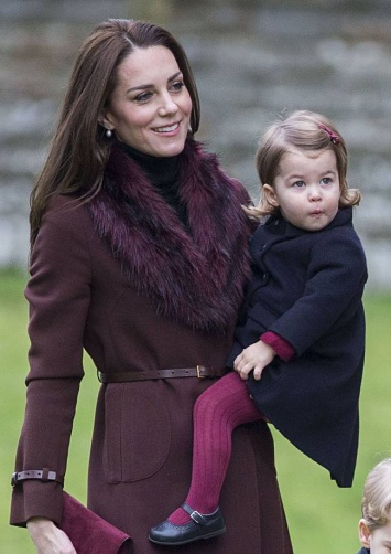 Волшебная семья: Кейт Миддлтон и принц Уильям покорили поклонников очередным появлением на публике с детьми