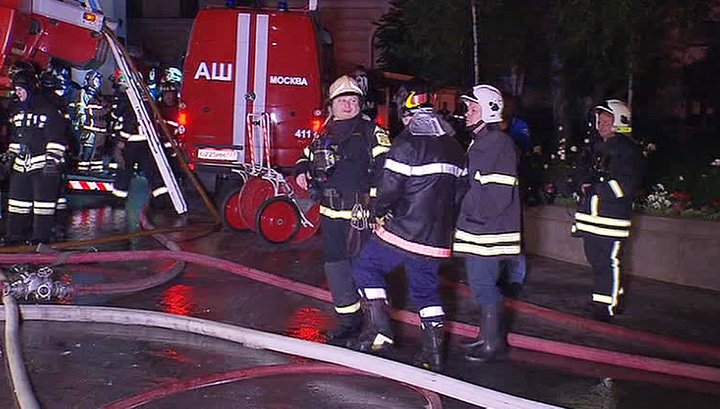 В результате пожара на севере Москвы погиб один человек