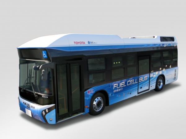 Первые водородные автобусы проходят испытания в Японии