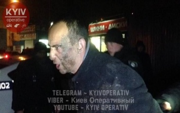 В Киеве пьяный водитель устроил дебош полицейским: опубликованы фото и видео