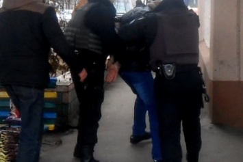 Полиция рассказала о задержании участников группировки «Громада Херсона»