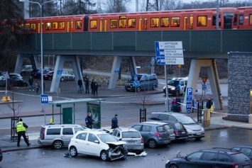 В Хельсинки автомобиль протаранил толпу людей: все подробности