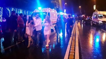 Теракт в Стамбуле: появились новые видео момента атаки