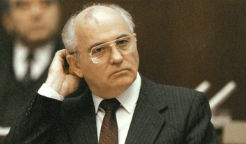 Новогоднее поздравление от Михаила Горбачова подорвало сеть