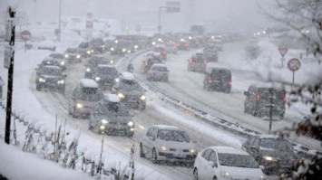 В Нацполиции призвали водителей быть внимательнее за рулем из-за ухудшения погоды в ближайшие дни