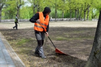 В 2016 году безработные в Черниговской области работали на кладбищах и ликвидировали свалки