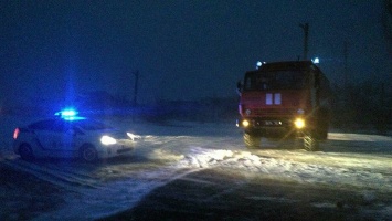 Спасатели открыли пункт обогрева на трассе Н-11 в Николаевской области и организовали мобильные патрули