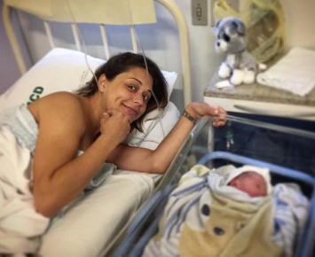 Экс-солистка "Сливок", живущая в нищете в Бразилии, родила второго ребенка