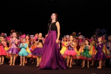 В Николаеве состоялся грандиозный новогодний концерт клуба бального-спортивного танца «Victoria Dance»