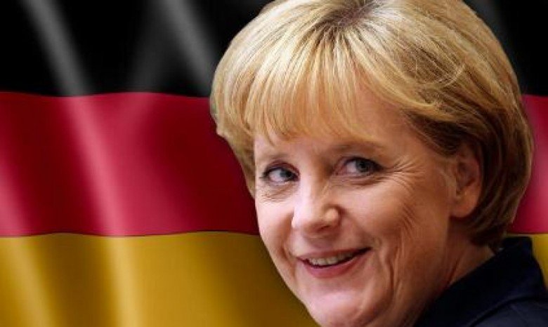 Под Ангелой Меркель сломался стул