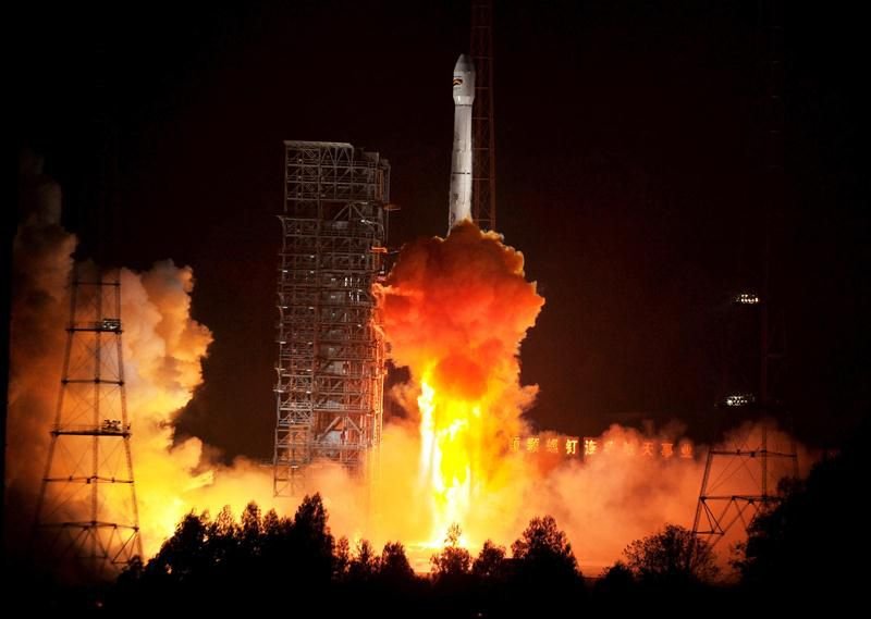 Китай удачно вывел в космос два навигационных спутника системы BeiDou