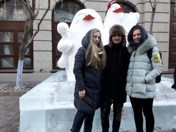 Ледяные скульптуры одесских художников завоевали награду в Харбине
