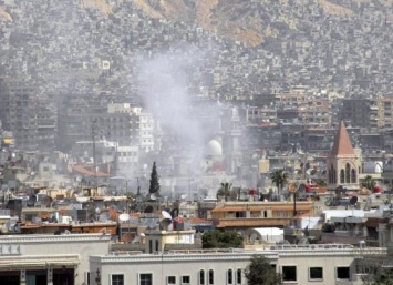 Армия Асада возобновила наступление на повстанцев в районе Дамаска