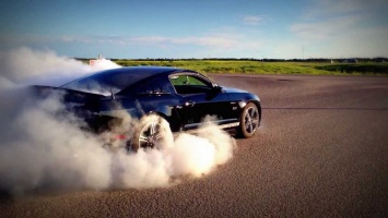 CES 2017: Ford выпустит электрокар, а модель Mustang сделает гибридной