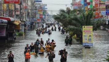 Наводнения в Таиланде: уже 21 жертва