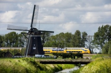 С начала года все электропоезда в Нидерландах работают на энергии ветра