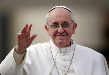 Папа Римский разрешил грудное вскармливание в Сикстинской капелле