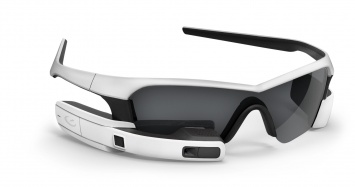 Apple и Carl Zeiss совместно разрабатывают «умные очки»