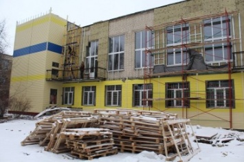 Ремонтные работы в будущей опорной школе Покровска продолжаются. Подрядчики недорабатывают