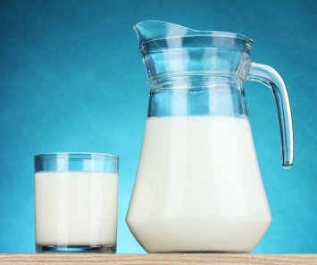 Жирное молоко полезней для похудения, чем обезжиренное - ученые