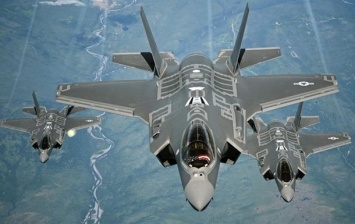 США направили в Японию истребители F-35