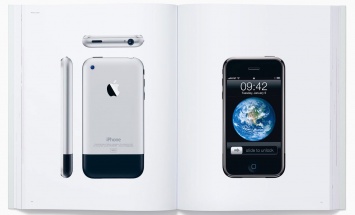 Книга «Designed by Apple In California» за $300 появилась в продаже в 10 странах