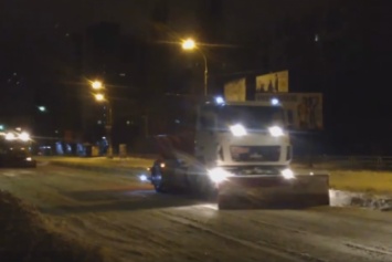 С уборкой снега в Херсоне не справляются, - общественница (фото, видео)