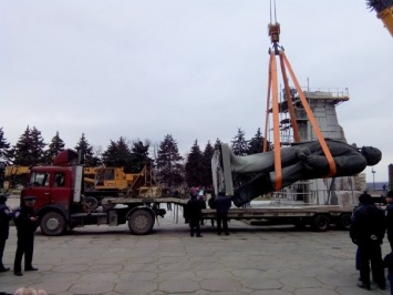 В Запорожье на деньги от продажи памятника Ленину установят монумент бойцам АТО