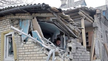 Светлодарская дуга: украинские военные помогли восстановить жилой дом в Мироновском
