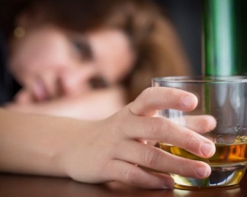 Ученые: Алкоголь закрепляет неприятные воспоминания