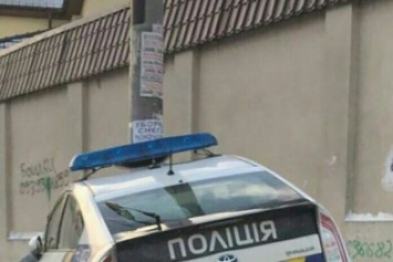 Одесские полицейские врезались в столб, чтобы избежать "лобовухи" (ФОТО)