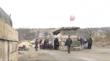 Возле КПП «Станица Луганская» ликвидировали неразорвавшуюся гранату (фото)